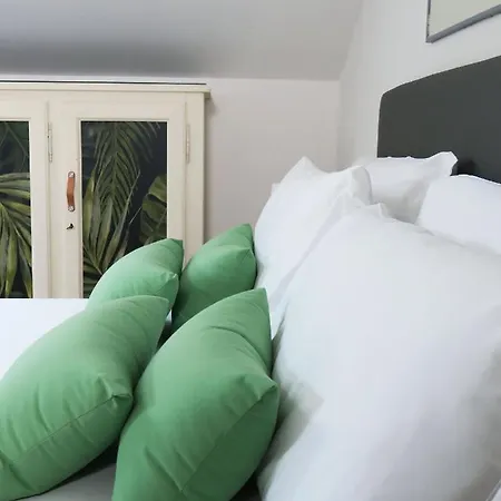 Crochat Апартаменты